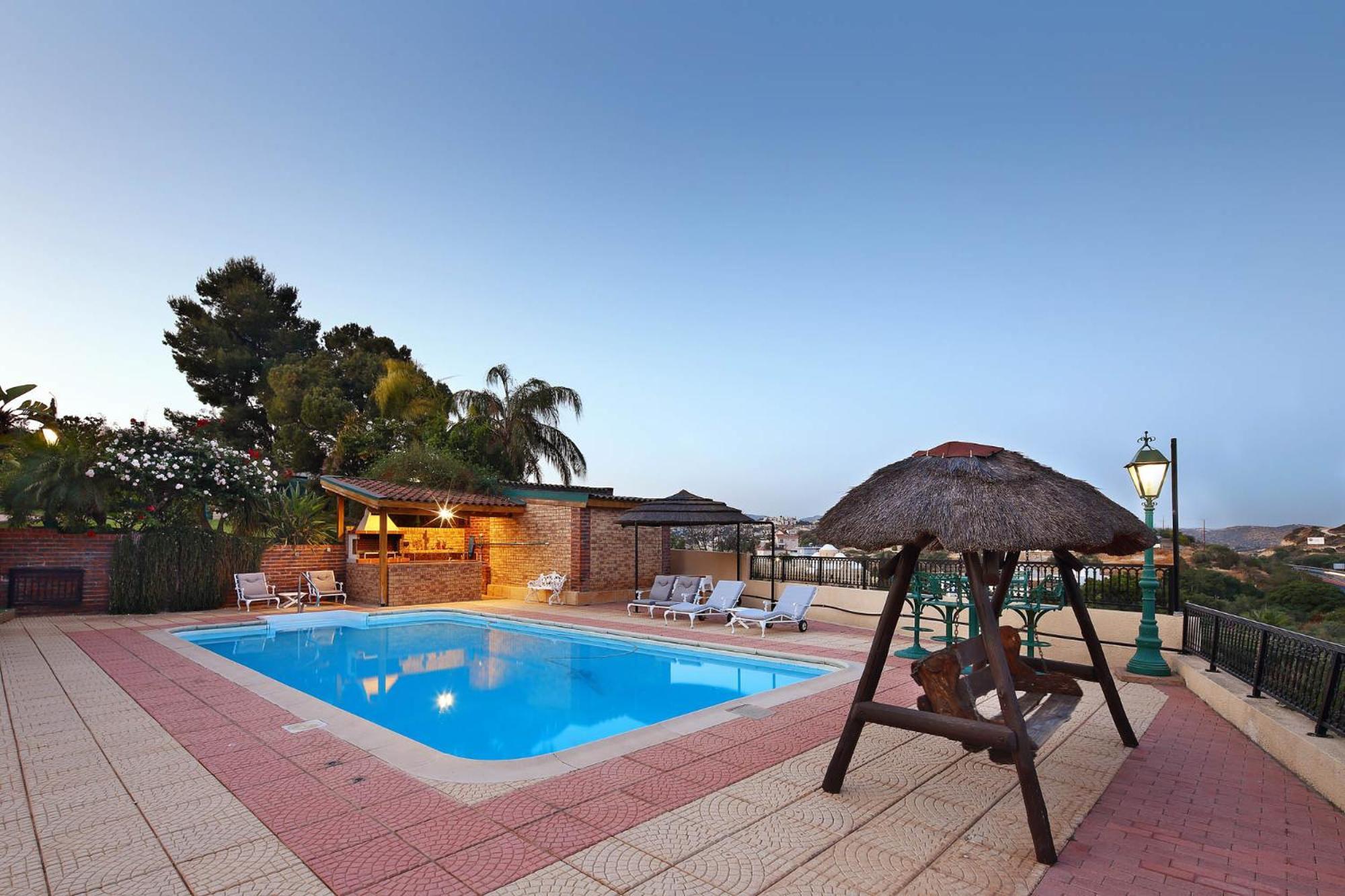 Olive Tree Apartments Лимасол Экстерьер фото